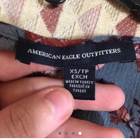 American Eagle Blue Floral Peplum Top - Picture 6 of 6